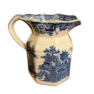 Vintage Masons Ironstone Jug made in England-Willow Pattern